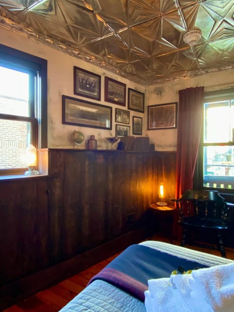 Crew's Quarters Boarding House - Caters to Men Bed and Breakfast in Provincetown