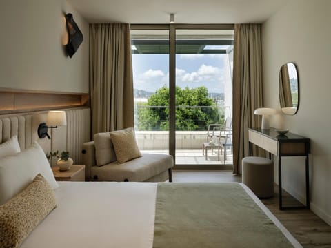 Bed, View (from property/room), Balcony/Terrace, Seating area