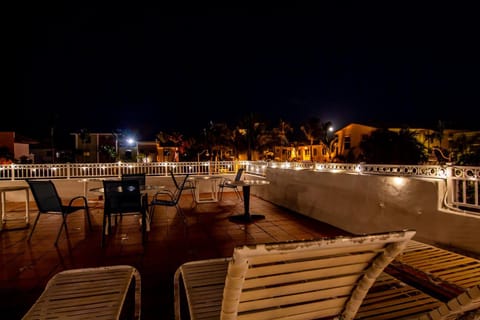 Night, Balcony/Terrace, sunbed