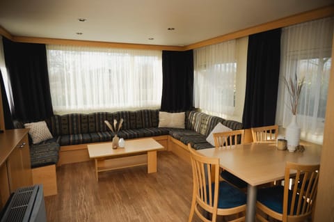 Property building, Seating area