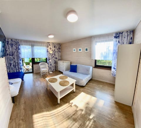 Summer, Balcony/Terrace, Living room, Seating area, Bedroom, Garden view, Family