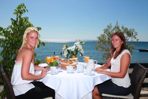 Day, Summer, Guests, Buffet breakfast