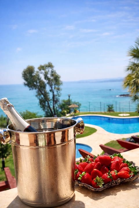 Natural landscape, Garden, Garden view, Pool view, Sea view, Swimming pool