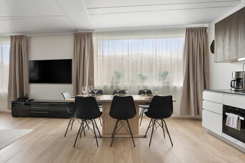 Living room, Dining area, kitchen