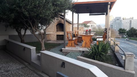 BBQ facilities, Balcony/Terrace