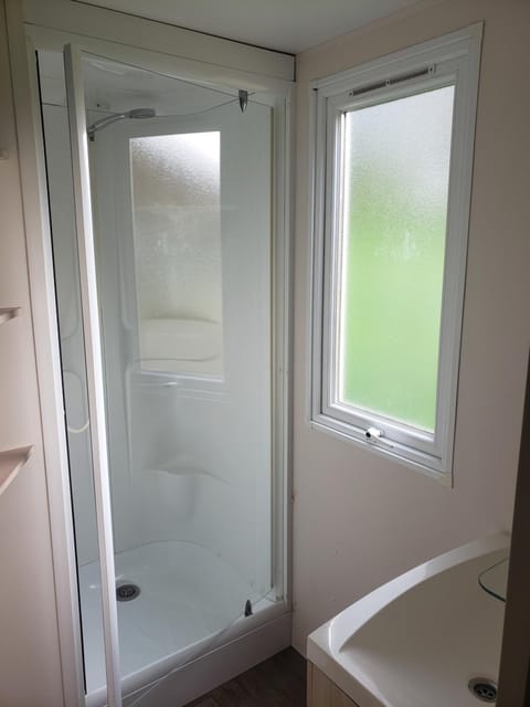 Camping Ushuaïa Villages de Pont Calleck Campground/
RV Resort in Brittany