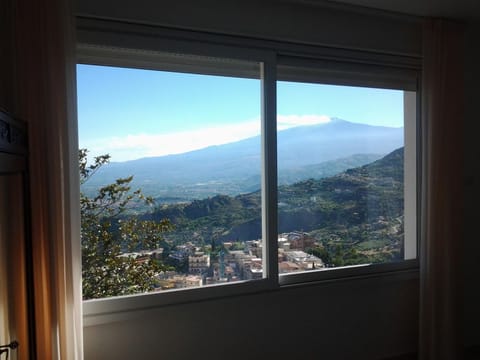 Landmark view, Mountain view, Sea view