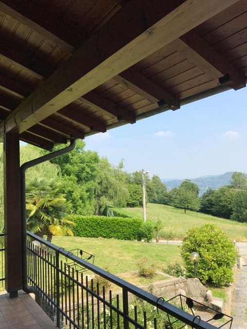 Property building, Garden view, Lake view