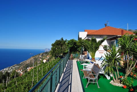 Facade/entrance, Day, Natural landscape, Summer, Garden, Garden, On site, Garden view, Pool view, Sea view, Swimming pool, Swimming pool, Swimming pool