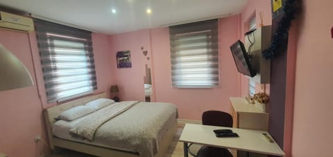 Keti 1 Apartment in Belgrade