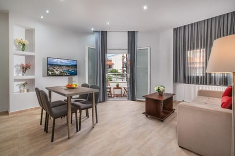 Living room, Photo of the whole room, Seating area