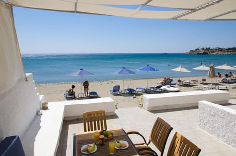 Patio, Day, Natural landscape, Balcony/Terrace, Beach, On site, Sea view