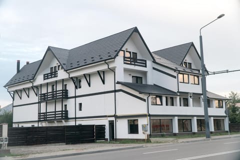 Property building, Street view