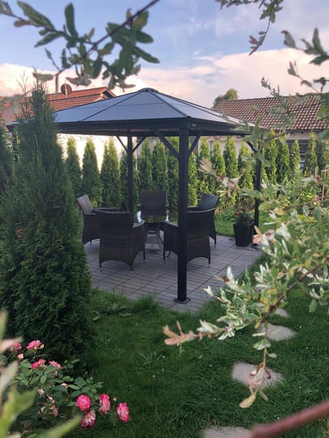 BBQ facilities, Garden