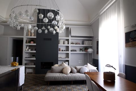 Communal lounge/ TV room, Living room, Seating area