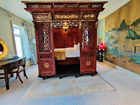 Bed, Decorative detail, Bedroom