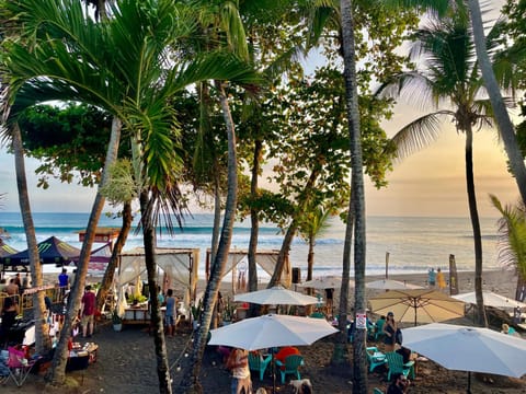 Restaurant/places to eat, Natural landscape, Beach, Sea view, Breakfast