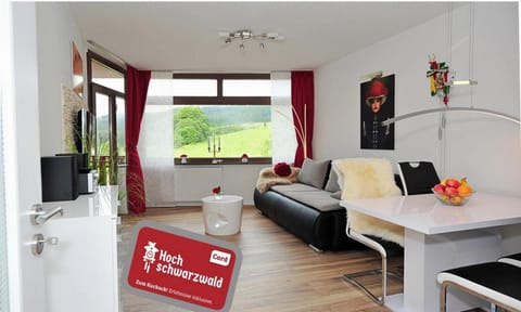 Living room, Photo of the whole room, Decorative detail, Garden view