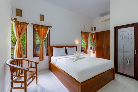 Bed, Bedroom, wardrobe, air conditioner