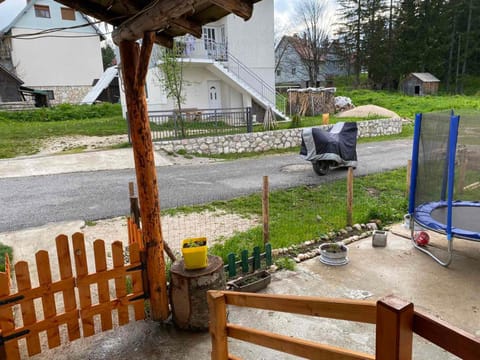 Woden apartment Apartment in Montenegro