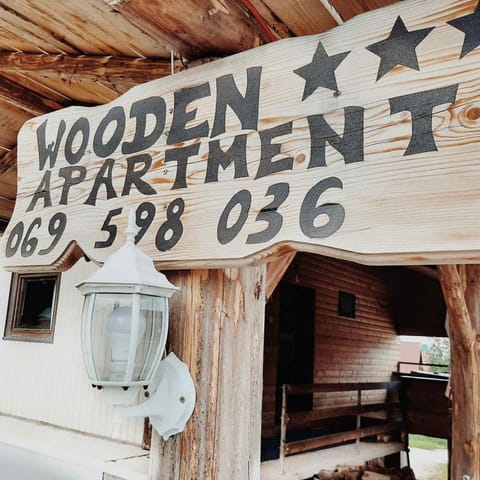 Woden apartment Apartment in Montenegro