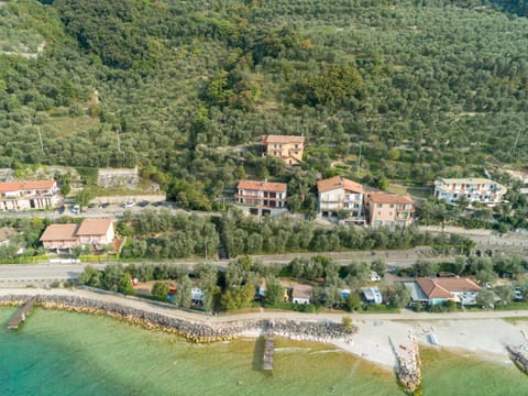 Madonna Dell'Aiuto True View Olivo Apartment in Brenzone sul Garda