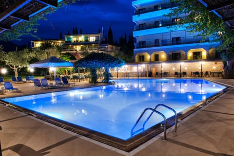 Property building, Swimming pool