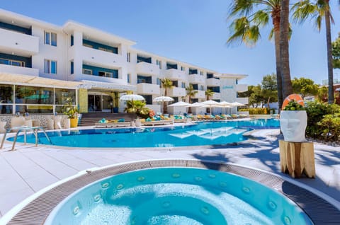 Hot Tub, Swimming pool