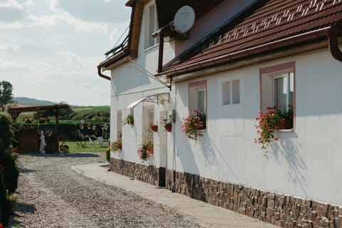 Decorative detail