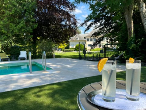 Day, Garden, Food and drinks, Garden view, Pool view, Swimming pool, Drinks, sunbed