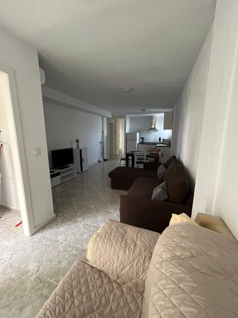 TV and multimedia, Living room, Photo of the whole room, Seating area