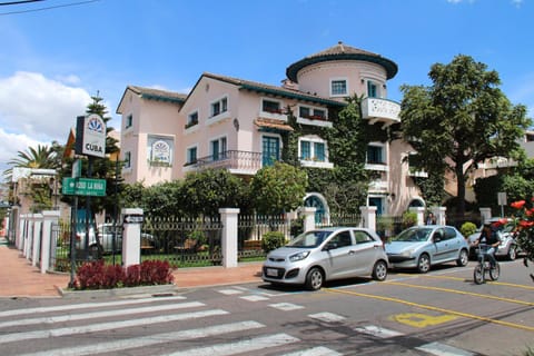 Property building, Facade/entrance