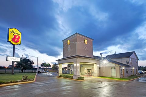 Property building, On site
