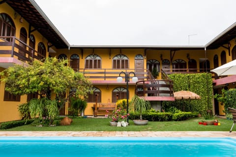 Property building, Garden, Garden view, Swimming pool, Swimming pool