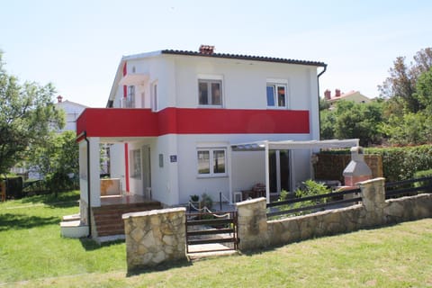 Holiday Home Radmila House in Premantura
