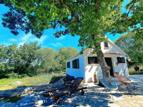 Relaxing Dalmatian house in village House in Šibenik-Knin County, Croatia