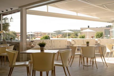 Property building, Lounge or bar