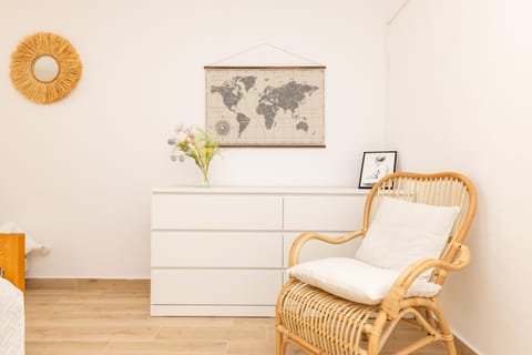 Seating area, Bedroom