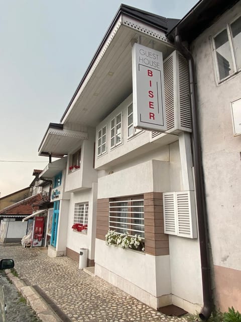 Property building, Day