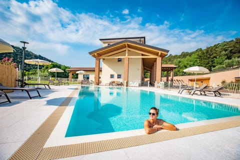 Facade/entrance, Swimming pool, Swimming pool