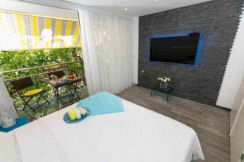 Balcony/Terrace, Living room, Bedroom