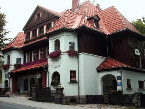 Property building, On site