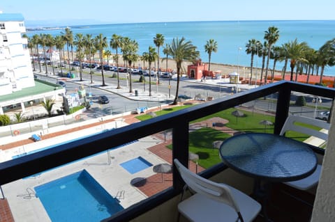 Balcony/Terrace, Pool view, Sea view, Street view