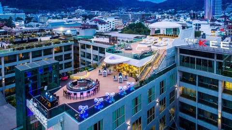 Property building, Restaurant/places to eat, Bird's eye view, Lounge or bar, Sea view