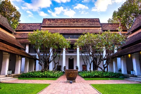 Property building, Garden, Garden view