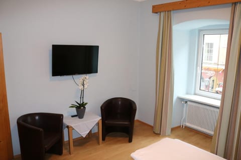 Gasthof Goldene Traube Bed and Breakfast in Salzburgerland