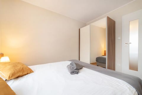 Bed, Photo of the whole room, Bedroom, towels, wardrobe