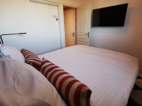 TV and multimedia, Bedroom