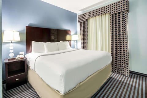 Photo of the whole room, On site