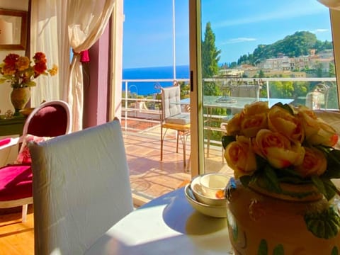 Balcony/Terrace, Dining area, Sea view